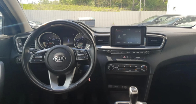 Kia Ceed cena 58000 przebieg: 113800, rok produkcji 2019 z Bytów małe 529